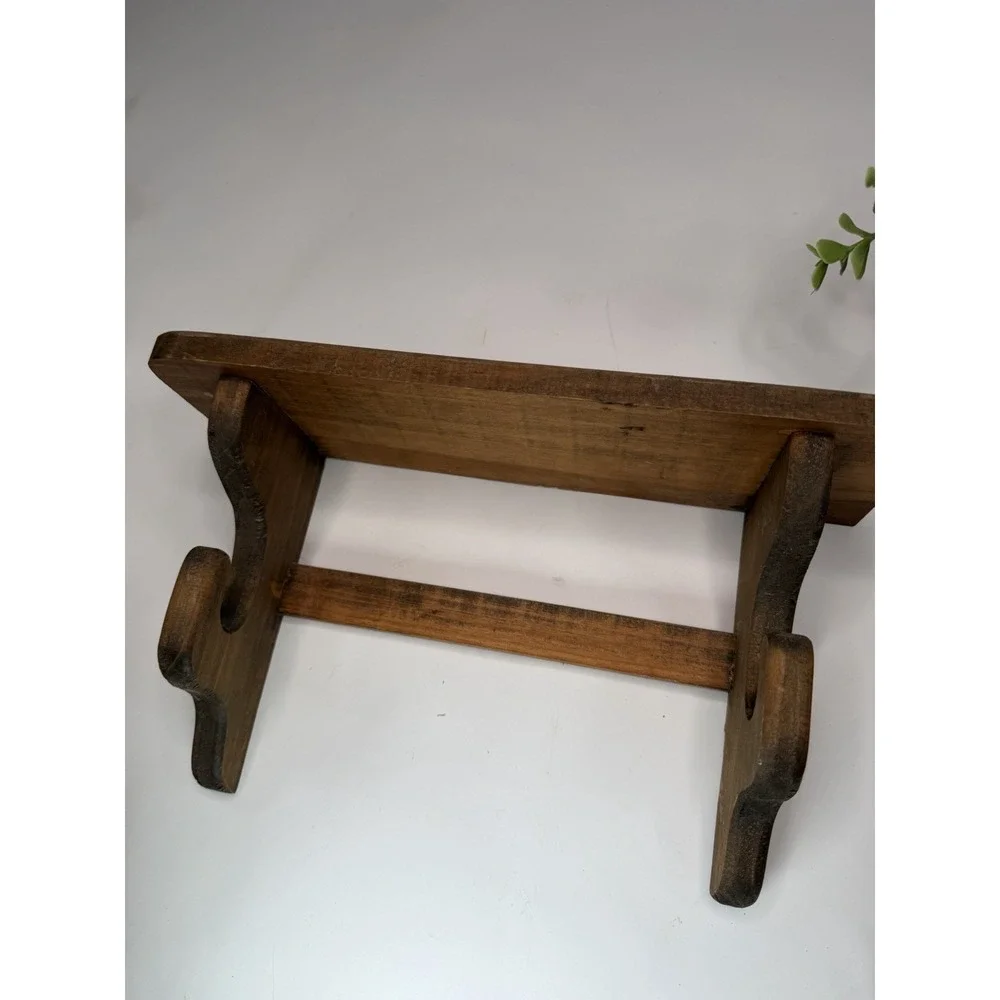 Vintage Cottage Decor Set Wooden Stand Duck Basket Faux Greenery Framed Art
